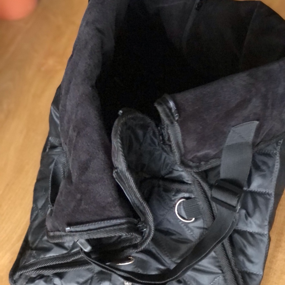 Quilted Pet Carrier/Car Seat - Picture 3 of 12